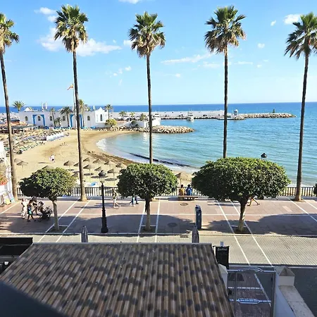 Piso Unico Sobre La Playa En El Puerto Deportivo - Pass The Keys Apartment *